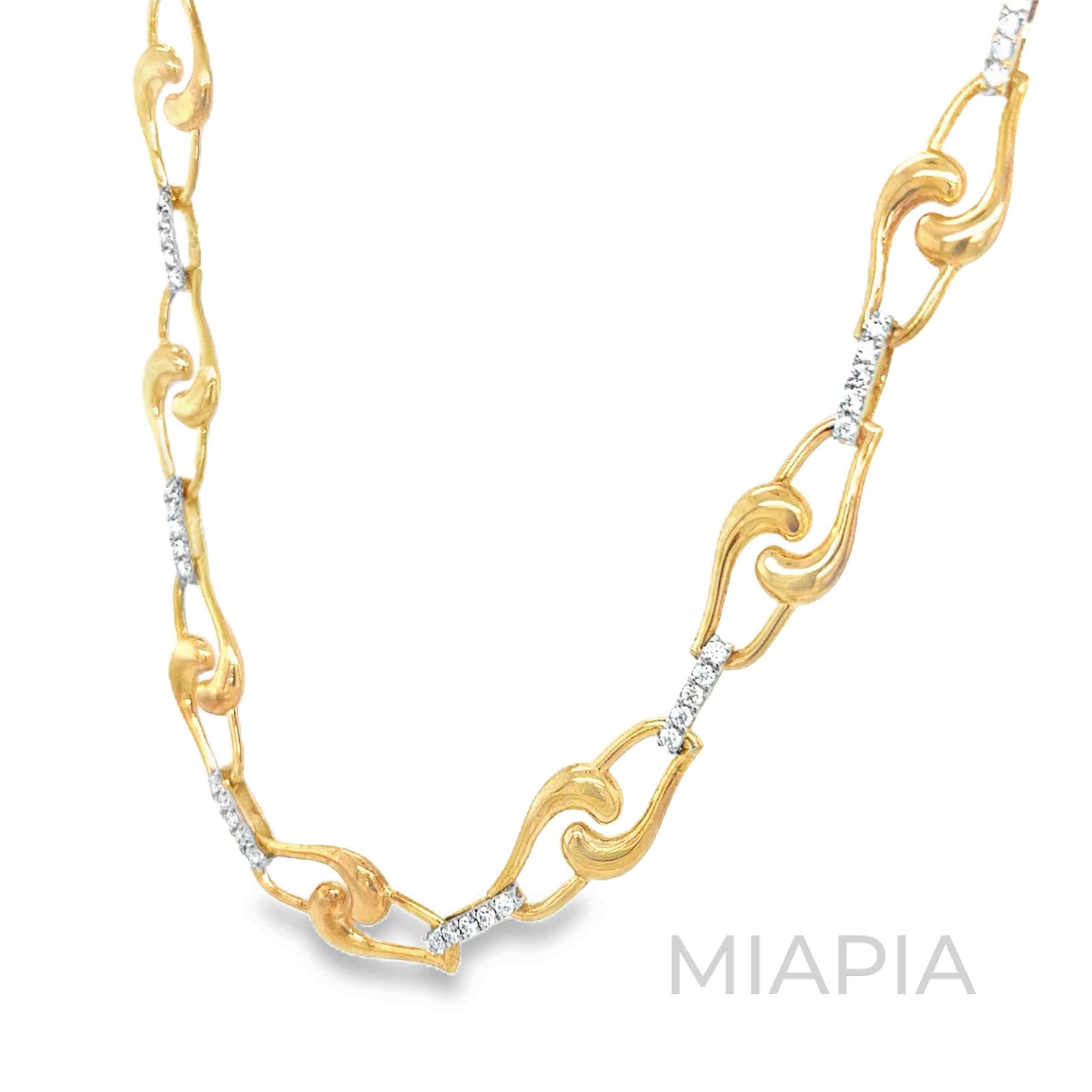 Twisted Pave Link Necklace in Vermeil Gold