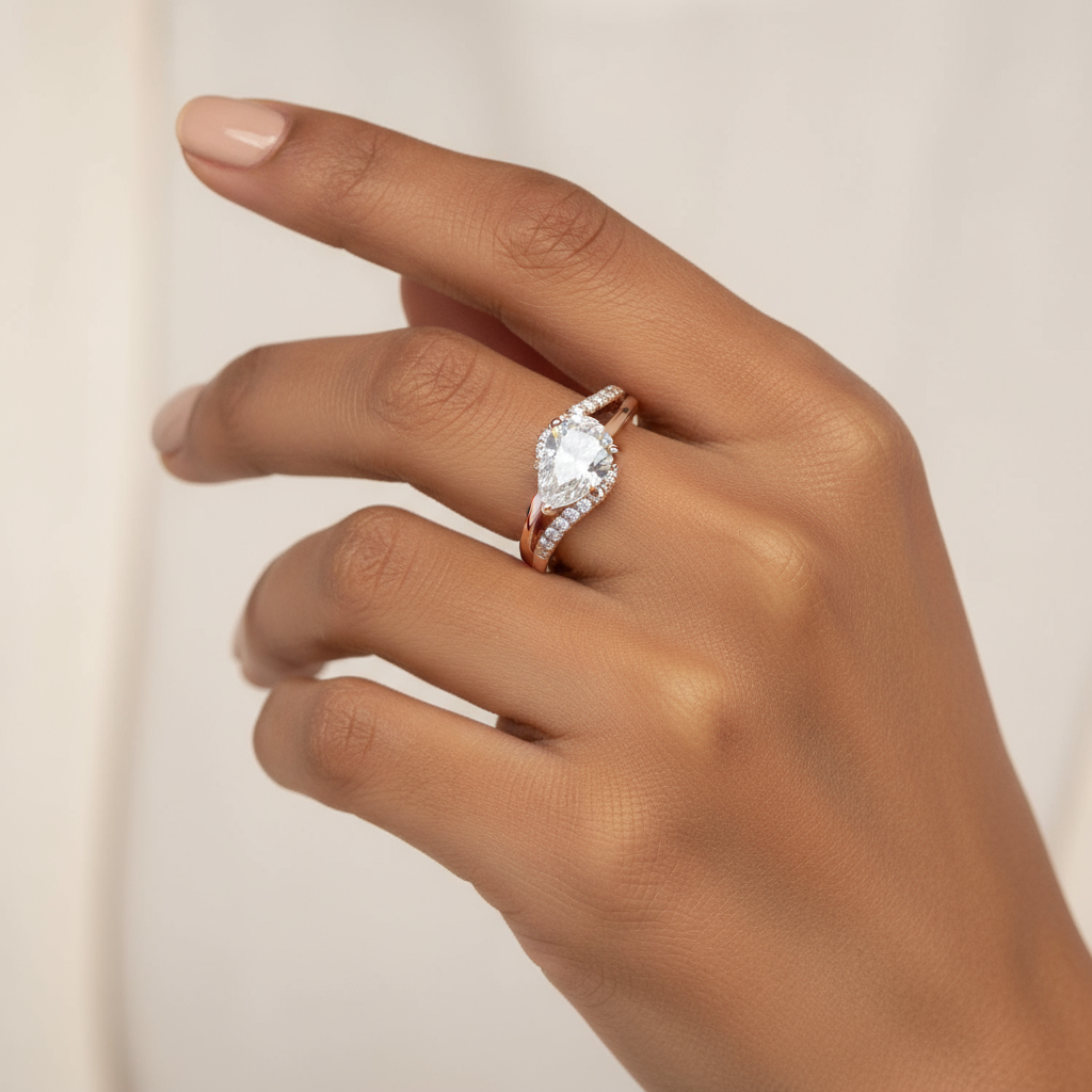 1 Carat Pear-Cut Rose Gold Ring