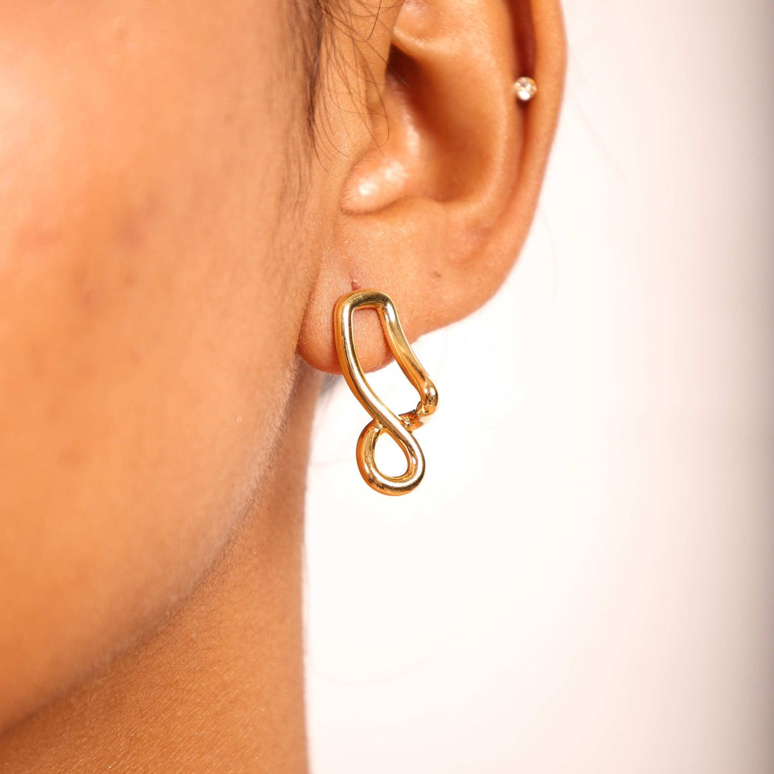 Fluid Loop Earrings