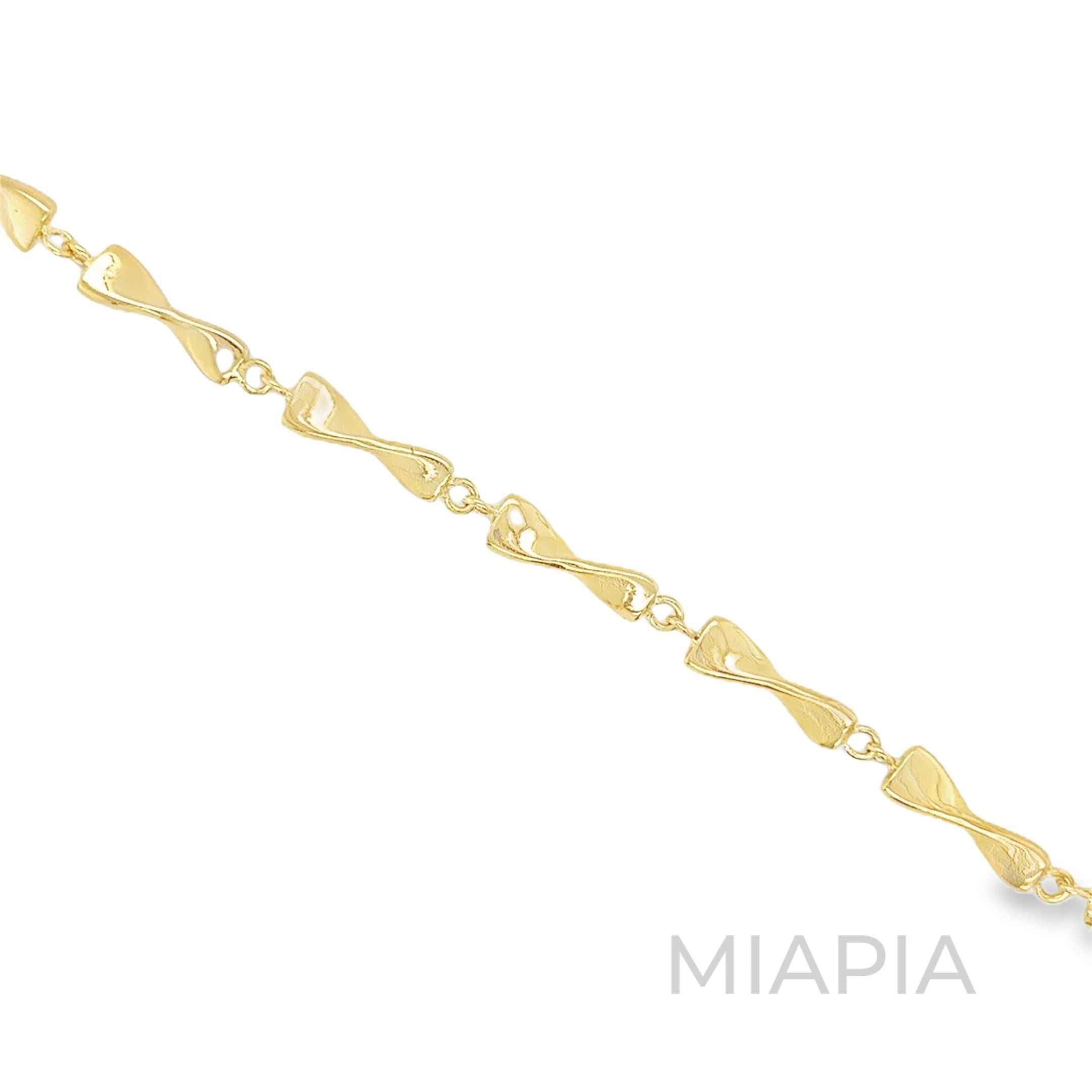 Flowing Links Bracelet