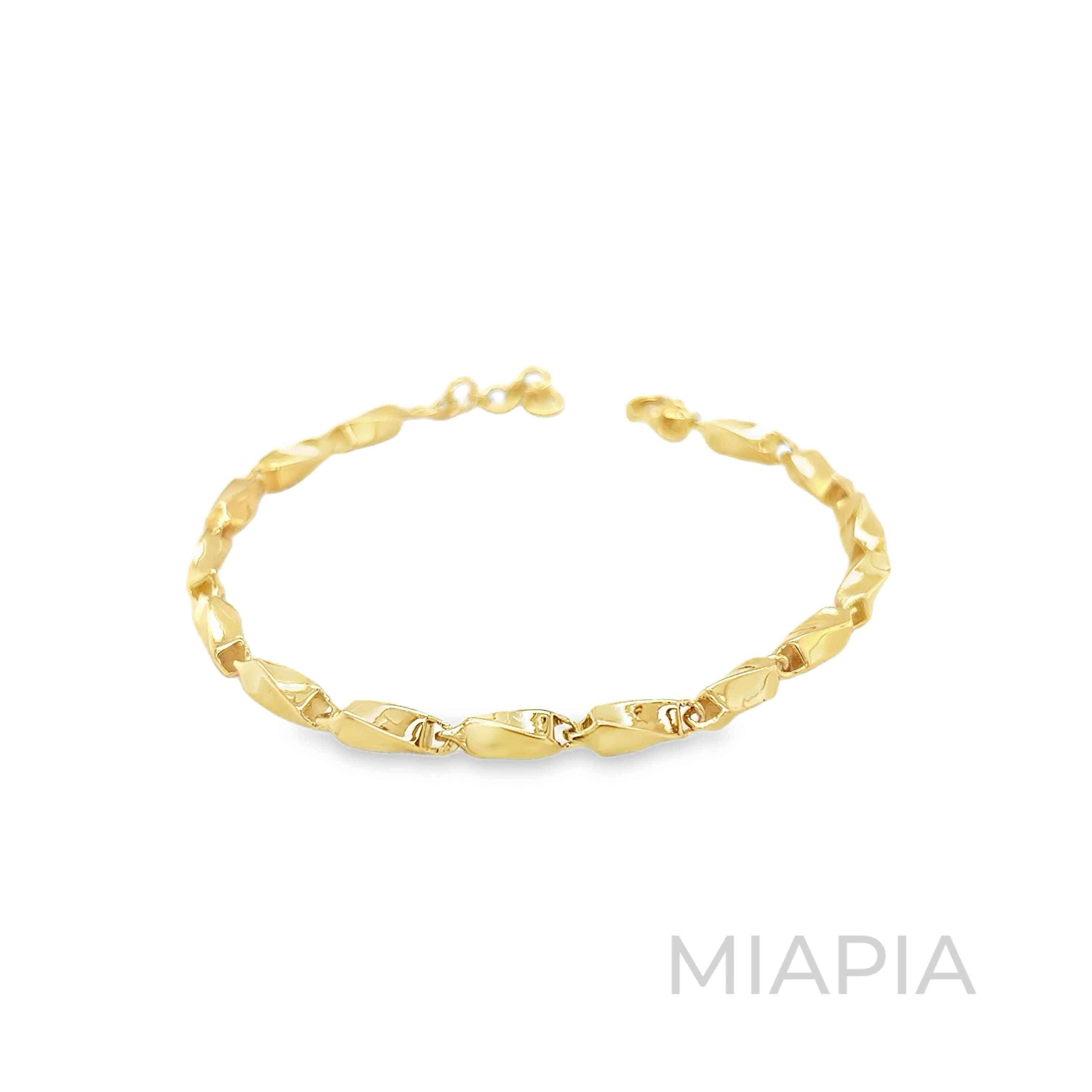 Ribbon Twist Bracelet