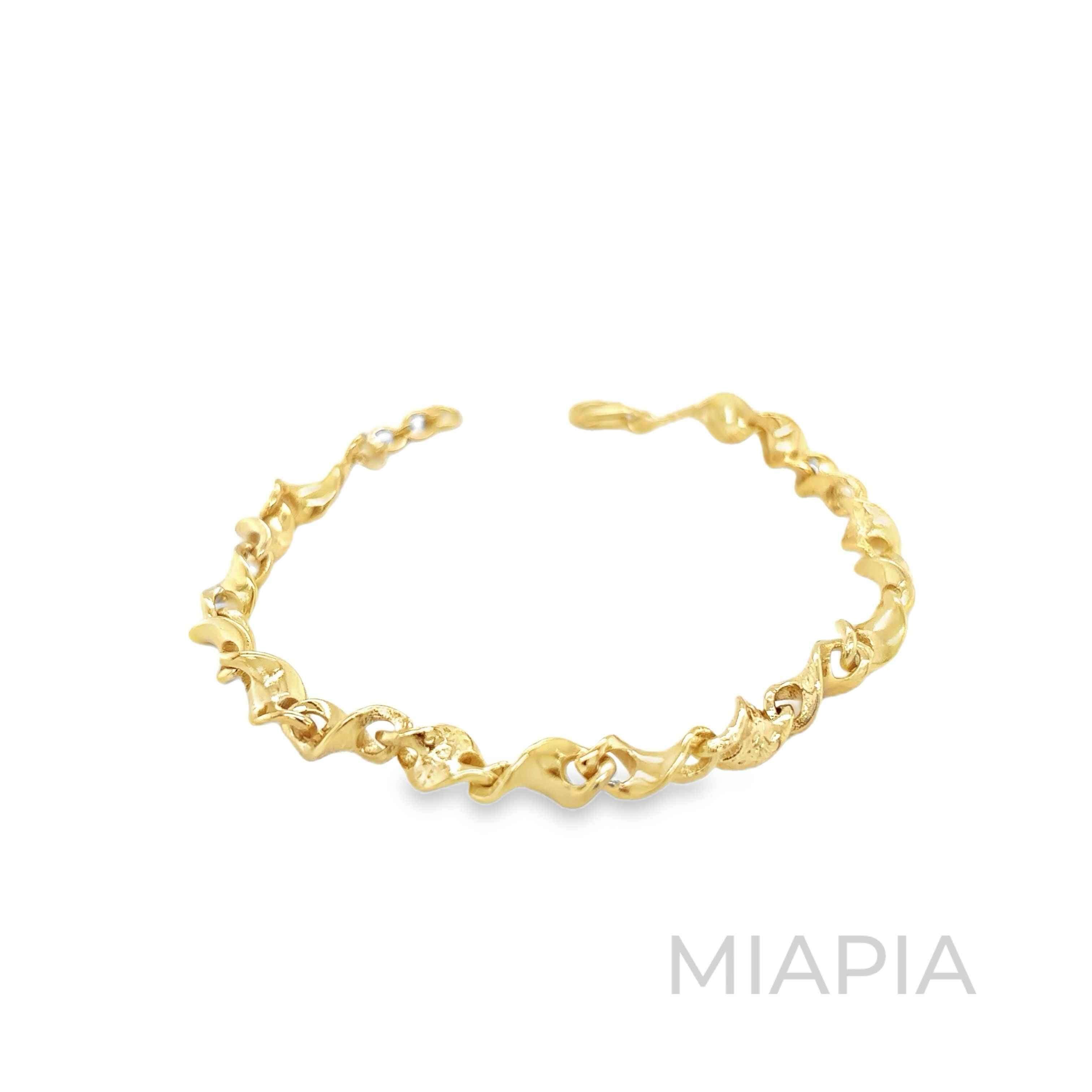 Twisted Sparkle Bracelet