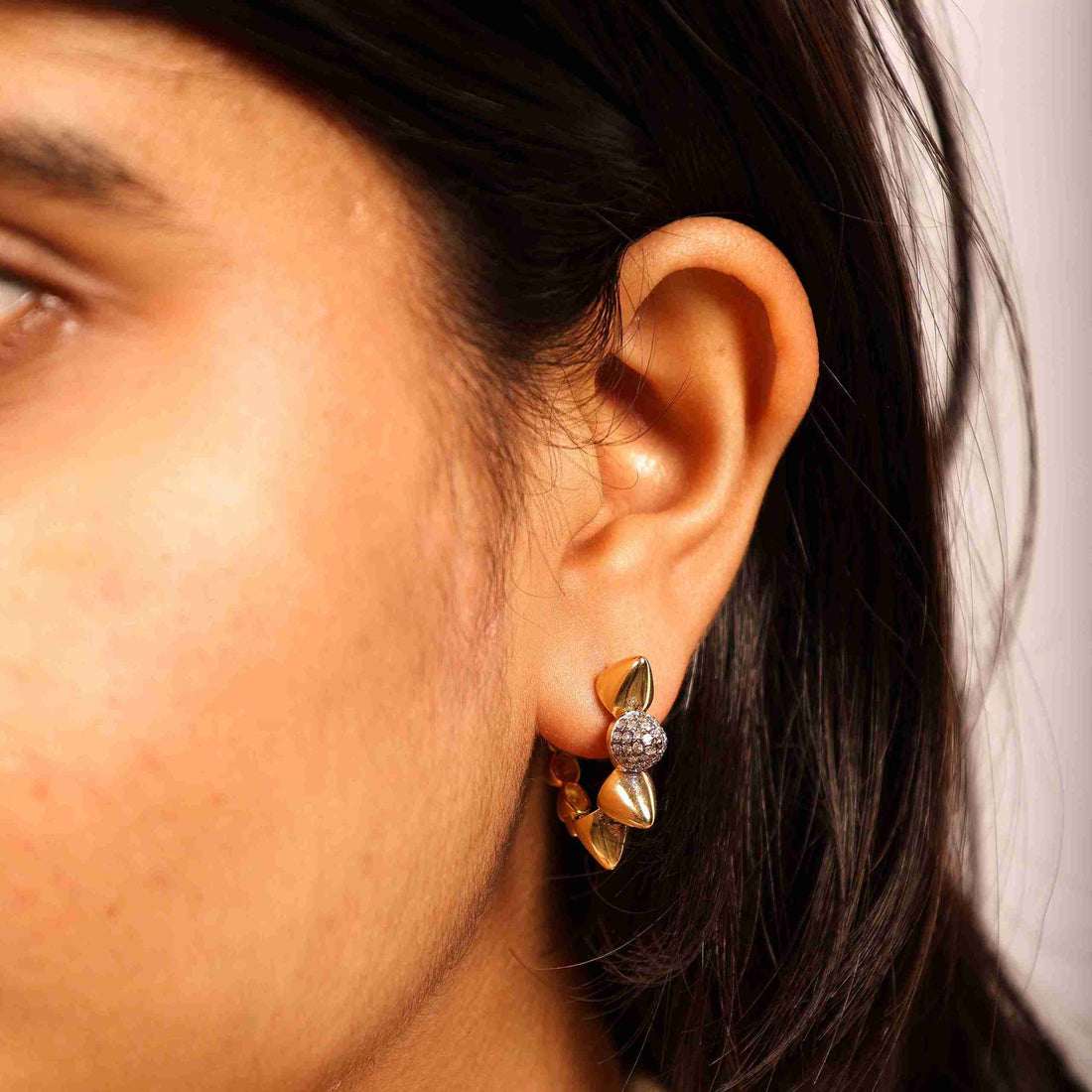 Conic Elegance Hoops