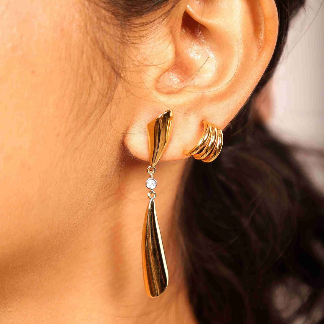 Fluid Grace Drop Earrings