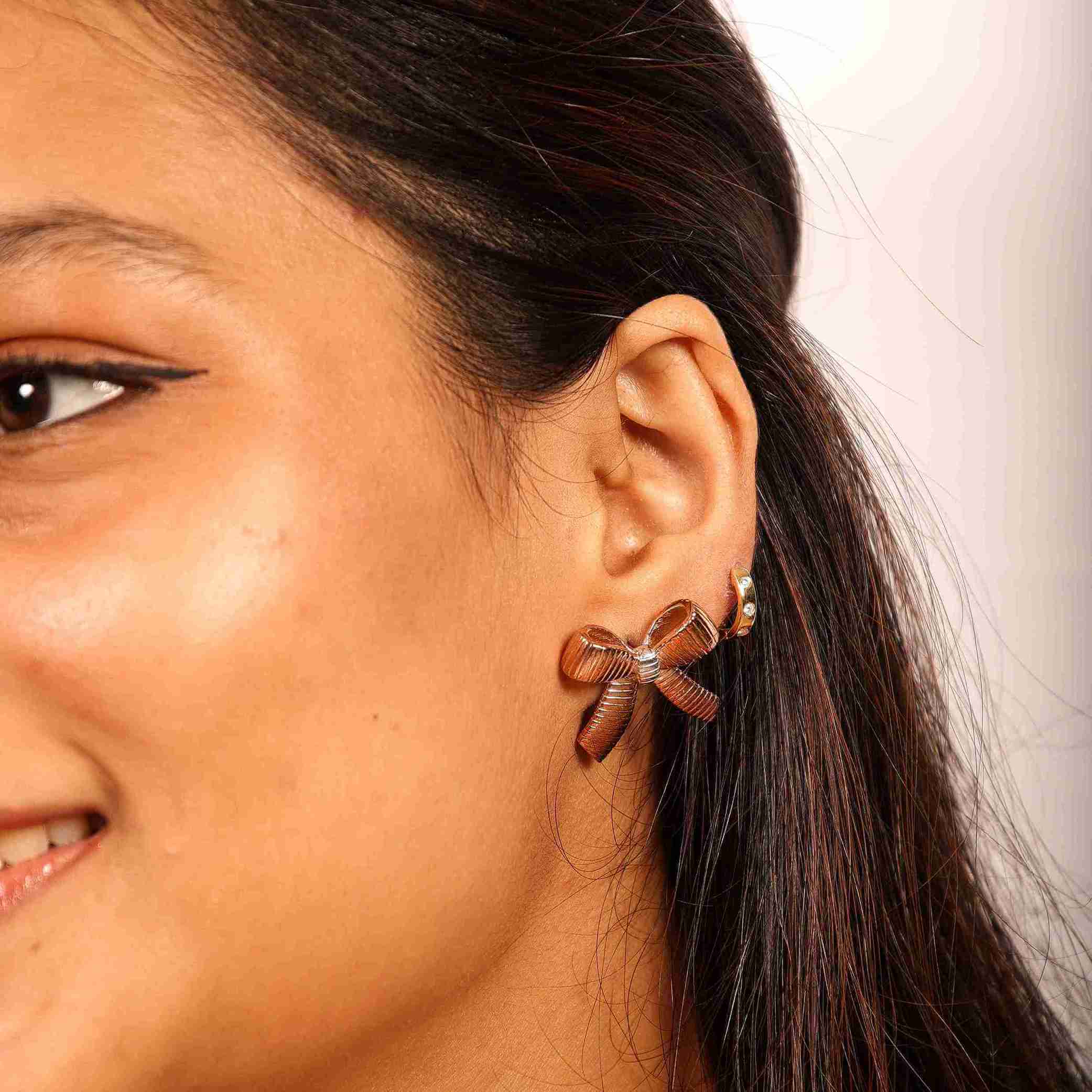 Ribbon Charm Stud Earrings