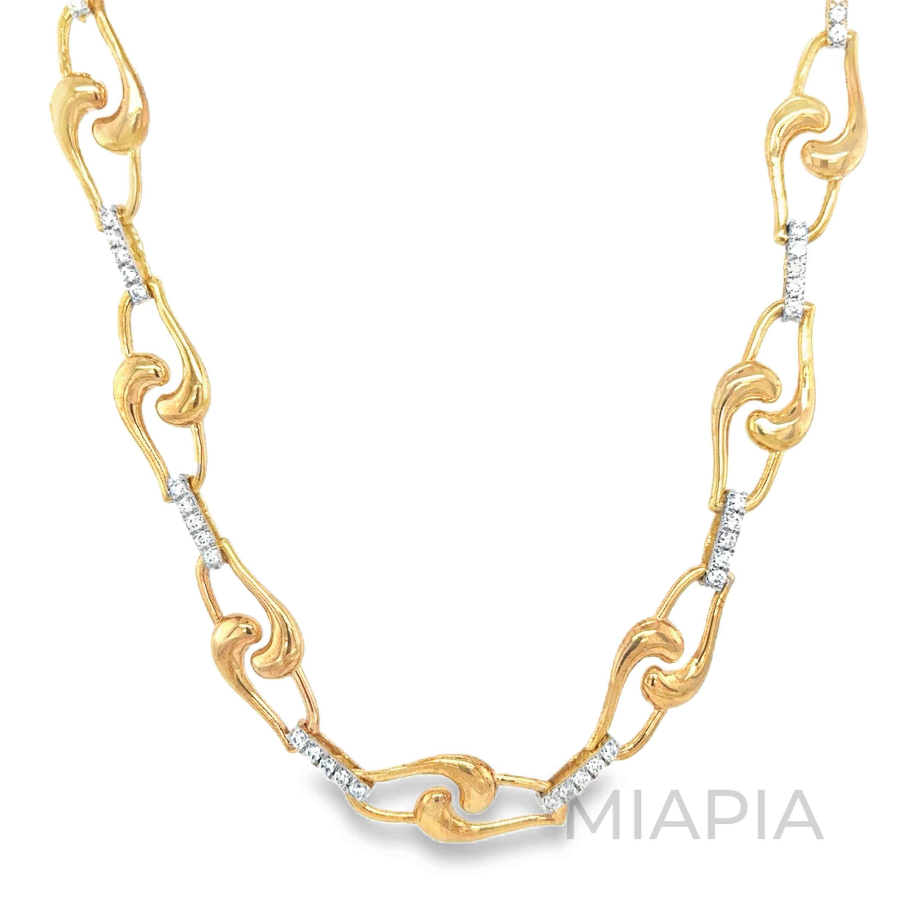 Twisted Pave Link Necklace in Vermeil Gold