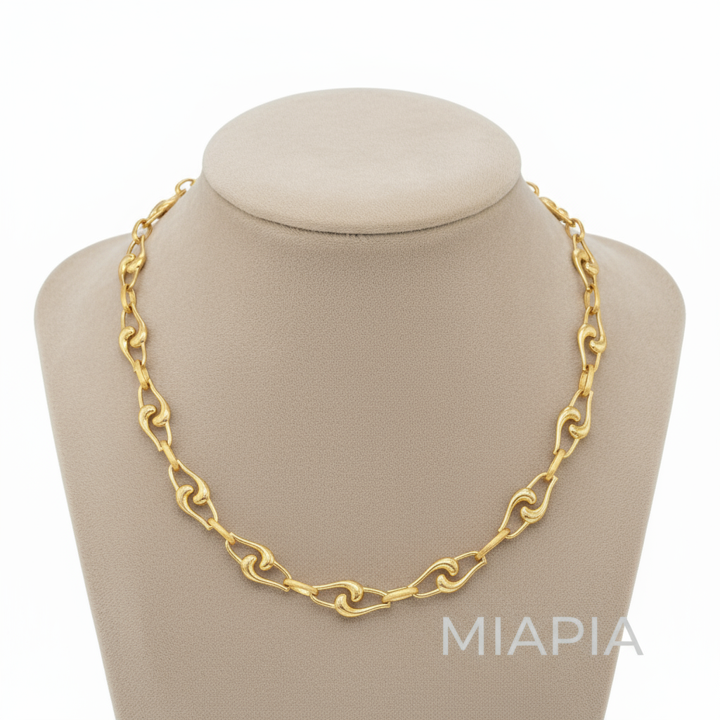 Twisted Link Necklace in Vermeil Gold