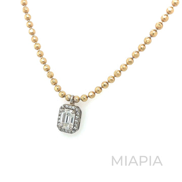 Emerald Glow Pendant Necklace