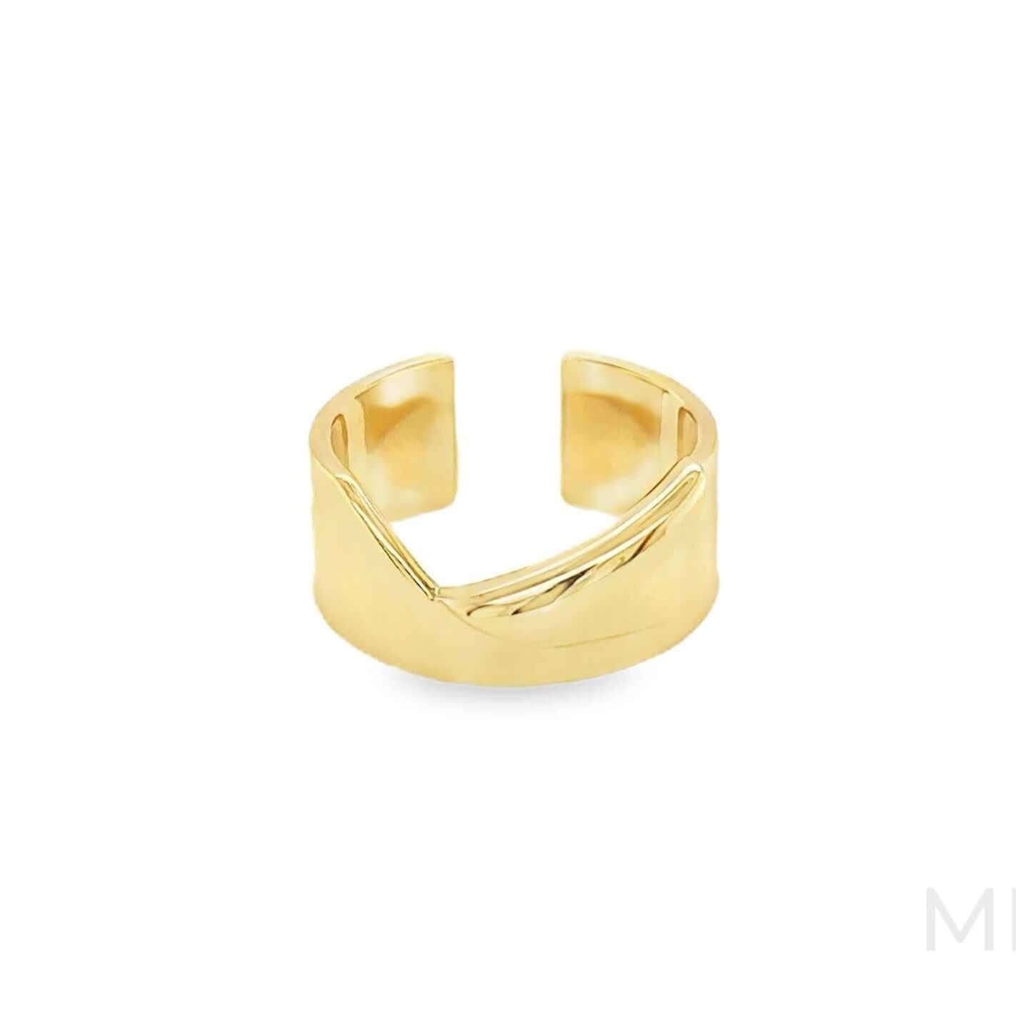 Crest Curve Ring