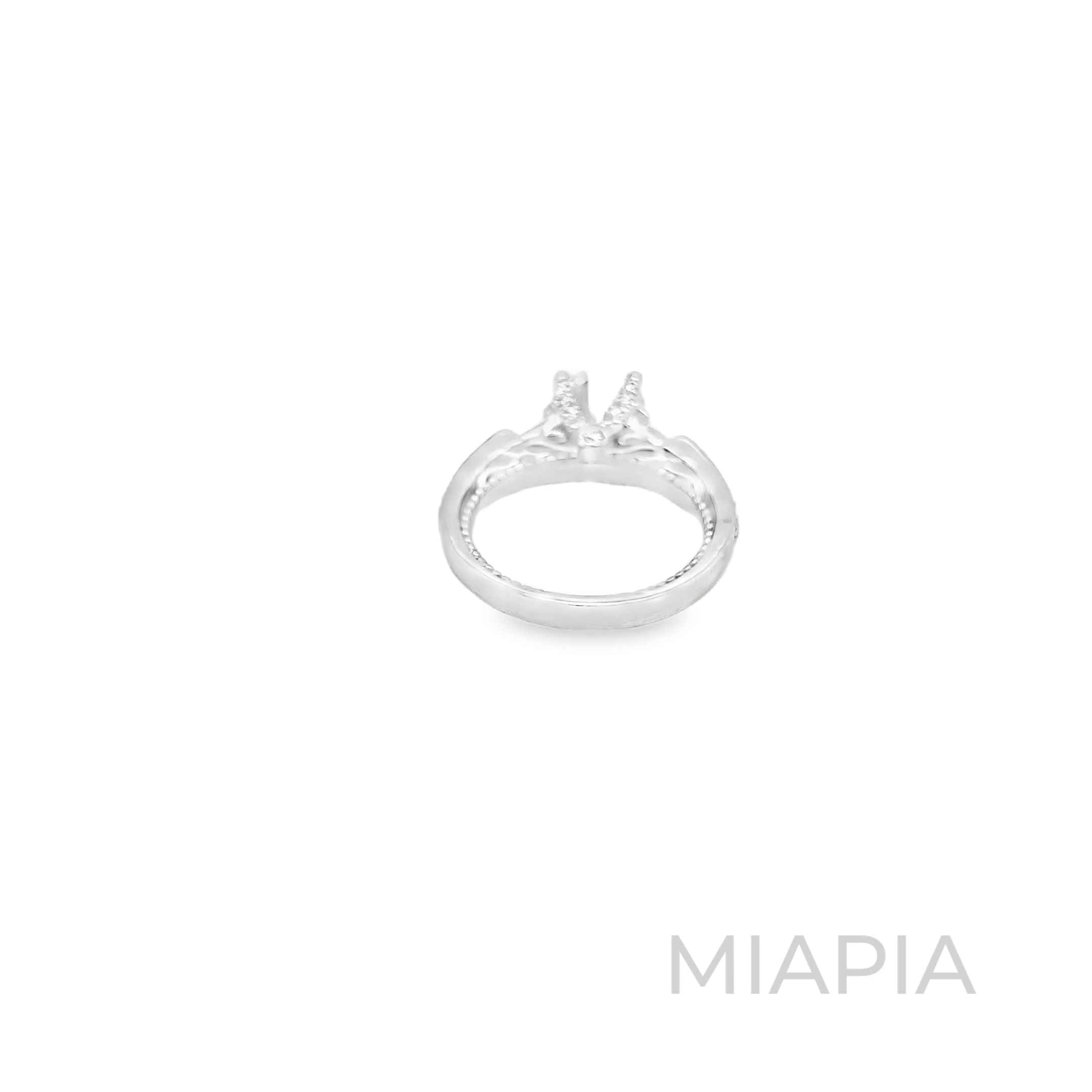 4 Carat Aurielle Solitaire Ring