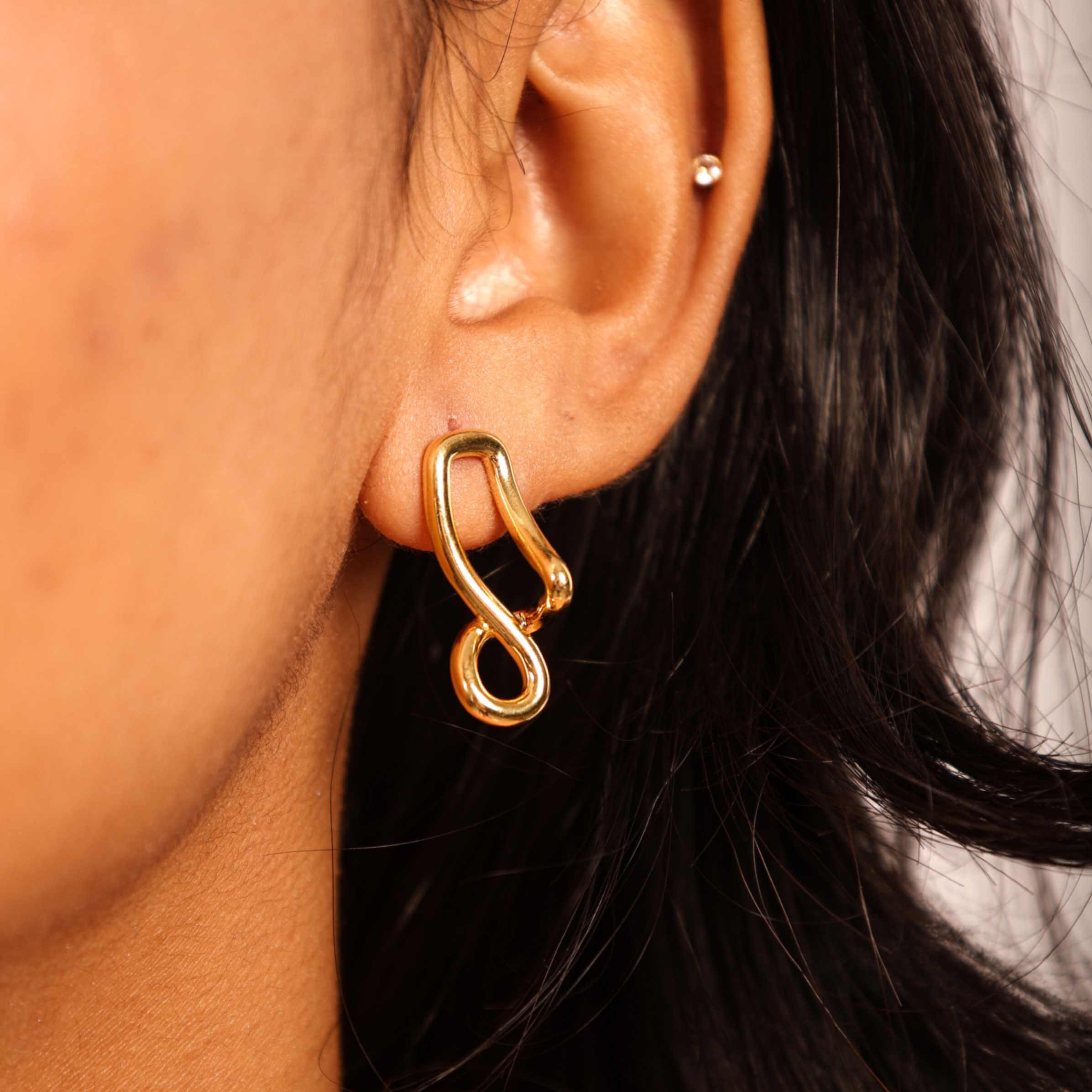 Fluid Loop Earrings