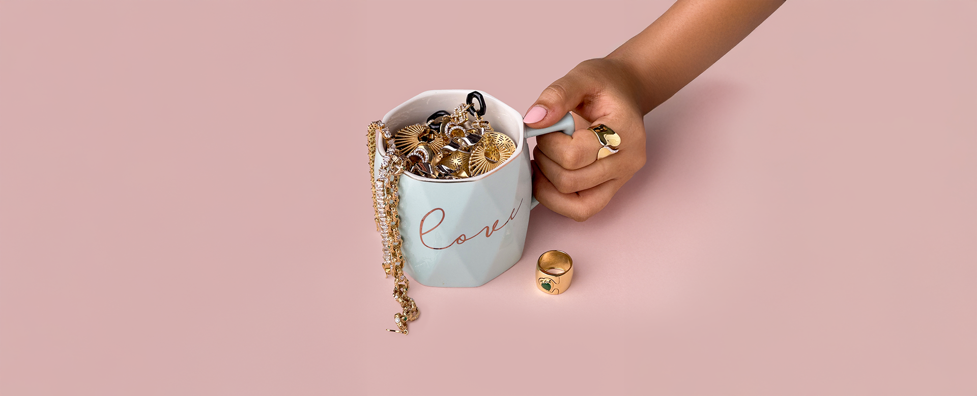 slider image slider_item_aVJ8d8